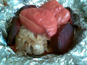 Koleno v alobalu na grilu