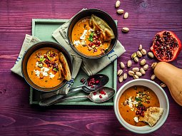 Dýňový krém s pistáciemi