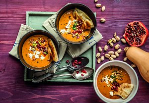 Dýňový krém s pistáciemi