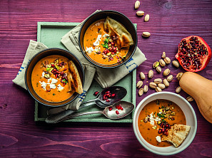 Dýňový krém s pistáciemi