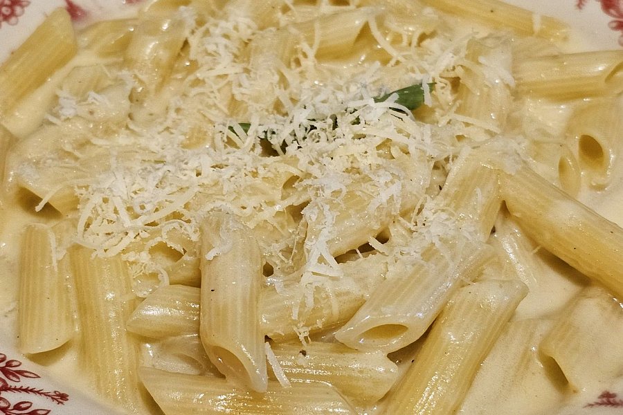 Blesková sýrová omáčka