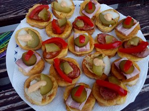 Teplé jednohubky na slano i sladko