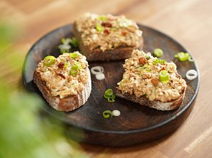 Jednoduchá škvarková pomazánka