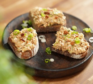 Jednoduchá škvarková pomazánka