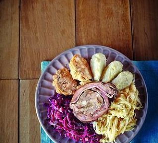 Husí roláda s kaštanovou nádivkou