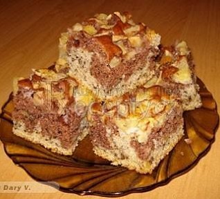 Perníková buchta s jablky