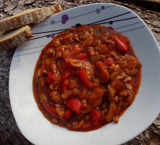 Bezmasý guláš z hlívy