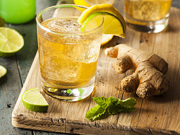 Domácí zázvorová limonáda