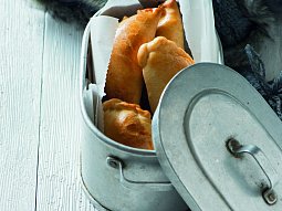 Empanády s masem a se špenátem