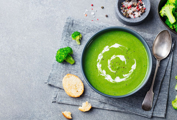 Jednoduchá brokolicová polévka