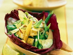Indonéský tofu salát Indonéský tofu salát