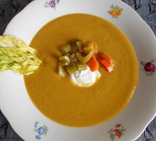 Krémová polévka z řapíkatého celeru