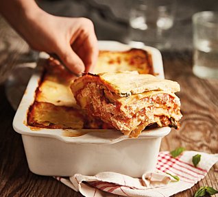 Lasagne se třemi druhy sýra Lasagne se třemi druhy sýra