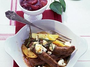 Jehněčí panenka s višňovým čatní