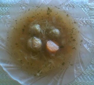 Kuřecí vývar s domácími nudlemi