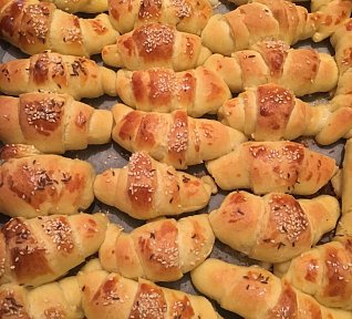 Domácí (plněné) rohlíky