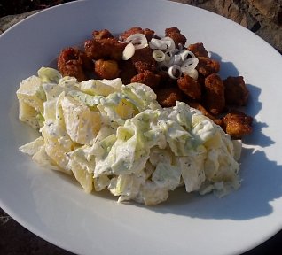 Bramborovo-ledový salát