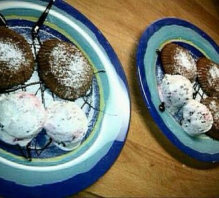 Čokoládové suflé se zmrzlinou