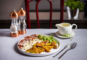 Vepřová panenka ve slaninovém kabátku