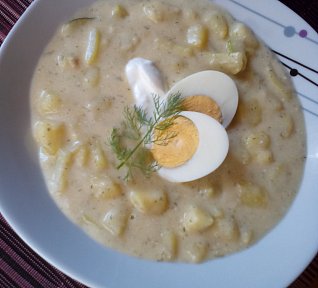 Smetanové brambory s cuketou a koprem