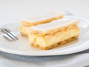 Vanilkové řezy s citronovou polevou