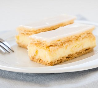 Vanilkové řezy s citronovou polevou