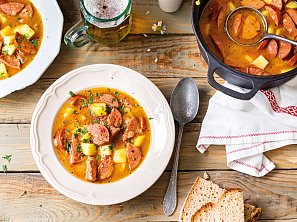 Buřtguláš podle časopisu F.O.O.D.