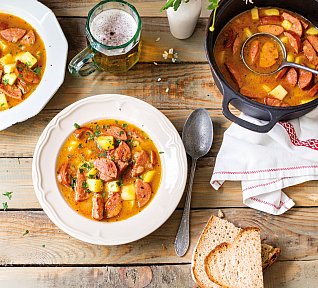 Buřtguláš podle časopisu F.O.O.D.