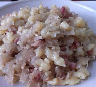 Halušky se zelím a slaninou