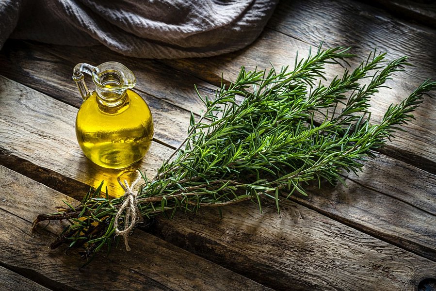 Vepřová panenka s houbami a jablky