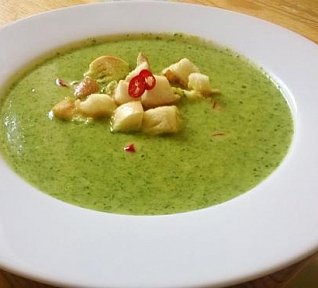 Krémová špenátová polévka se zázvorem