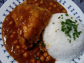 Dušené kuře (králík) s cizrnou