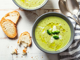 Jednoduchá brokolicová polévka