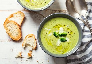 Jednoduchá brokolicová polévka