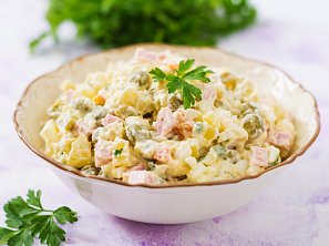 Bramborový salát na chlebíčky podle ČSN