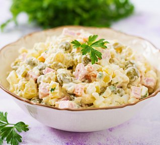 Bramborový salát na chlebíčky podle ČSN