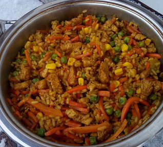 Kuřecí směs s rýží a zeleninou