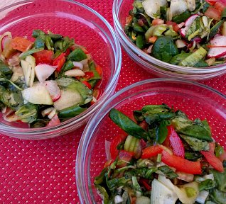 Polníčkový salát se zeleninou