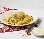 Těstoviny s brokolicí a ořechy