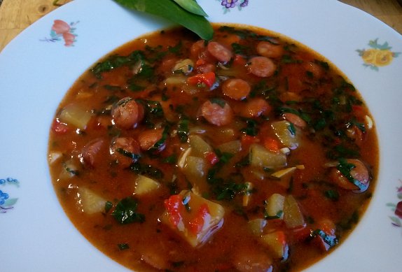 Debrecínská polévka (s medvědím česnekem)
