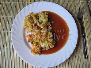 Zapékané těstoviny s rajskou omáčkou