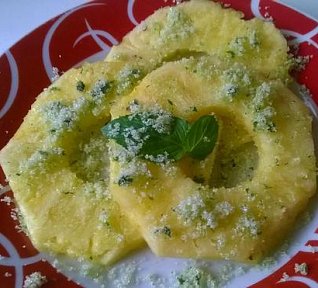 Ananas s mátovým cukrem podle J. Olivera