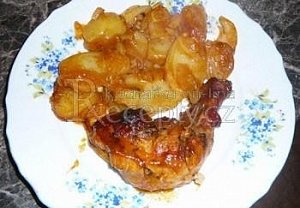 Kuře na česneku se skořicí