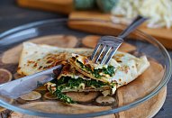 Palačinky se sýrem a špenátem