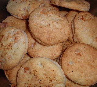 Škvarkové placky se zakysanou smetanou