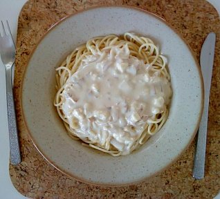 Spaghetti s Hottasovou sýrovou omáčkou