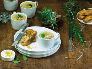 Kachní rillettes s česnekovými topinkami