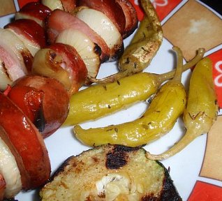 Nakládané papriky, kozí rohy, feferony - nejen na gril