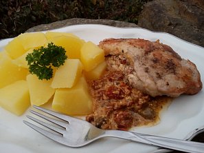 Cottage kapsy se sušenými rajčaty