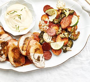 Krůtí roláda s citronovou majonézou a pečeným salátem